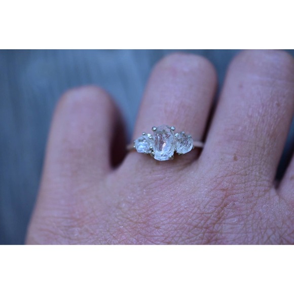 Raw Crystal Ring, Raw Stone Ring, Rings for Women, Stacking Ring, Raw Ge… - Picture 2 of 6